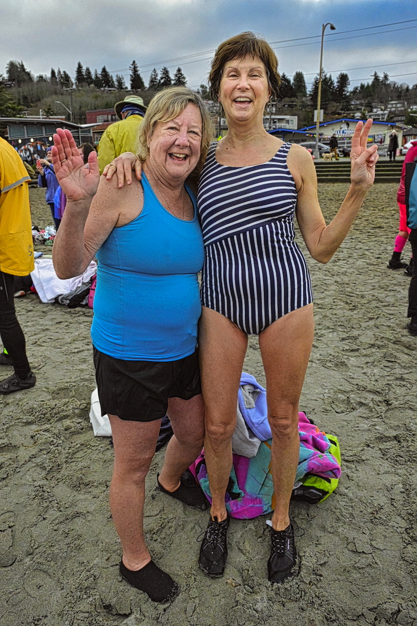 Thousands take the Polar Bear Plunge for 2025 New Year's Day Westside